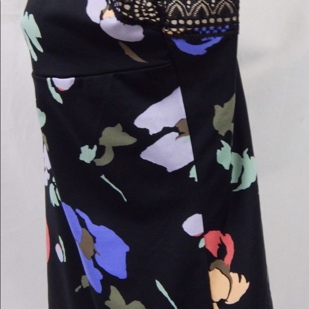 Calvin Klein floral camisole - Picture 3 of 5